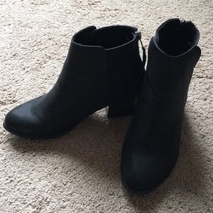 Maurices black boots size 6.5 - never worn